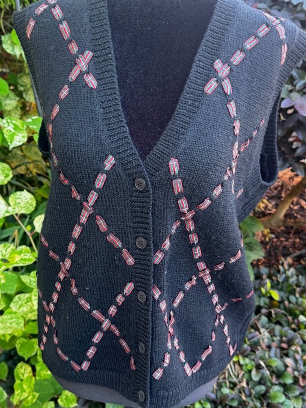 Vintage Pendleton Virgin Wool Sweater Vest Cabin Style Ribbon Trim USA Size S